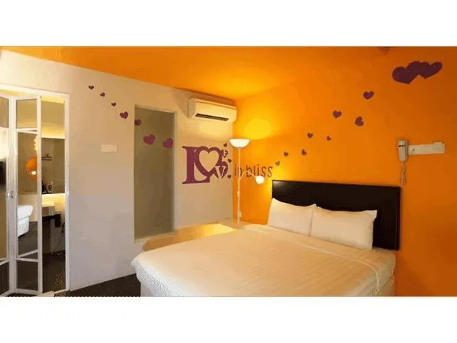 Hotel Zamburger Bliss Τζόχορ Μπάχρου 2*,  Μαλαισία